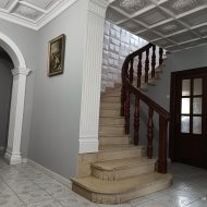 Dom na sprzedaż