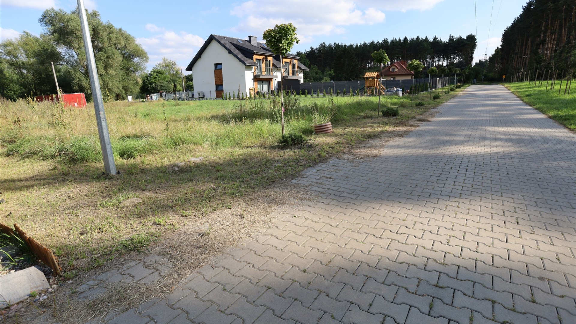 Działka na sprzedaż
