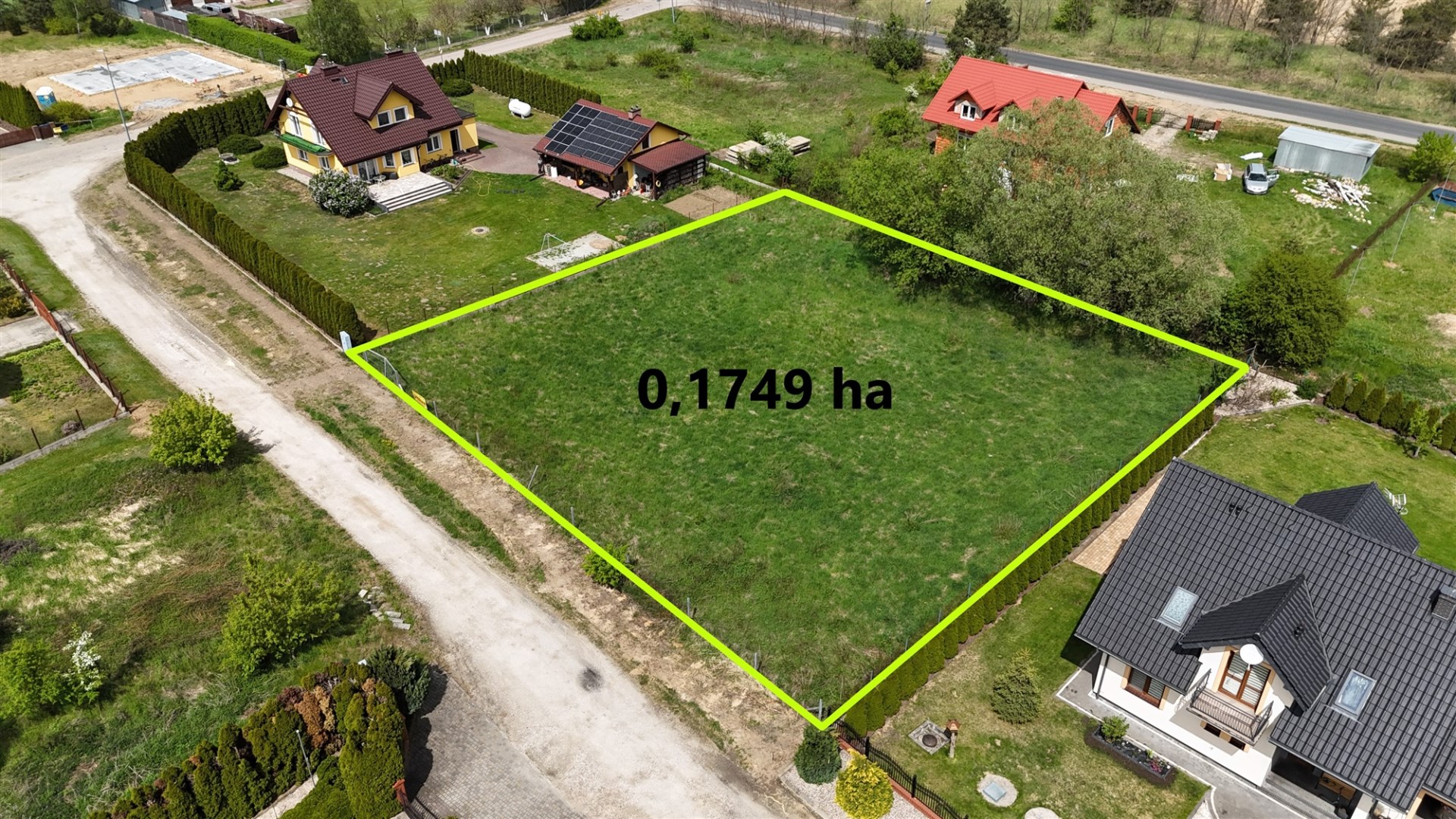 Działka na sprzedaż