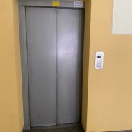Lokal na sprzedaż